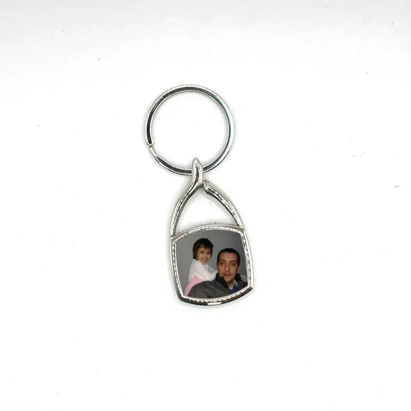 .breloc personalizat, din metal, model 2